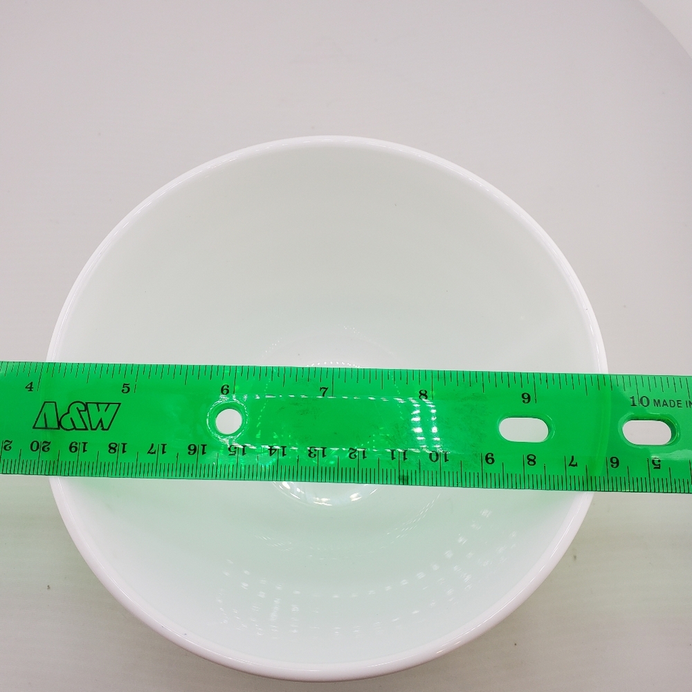 Vintage Charm Pyrex Striped Bowl - Picture 6 of 6